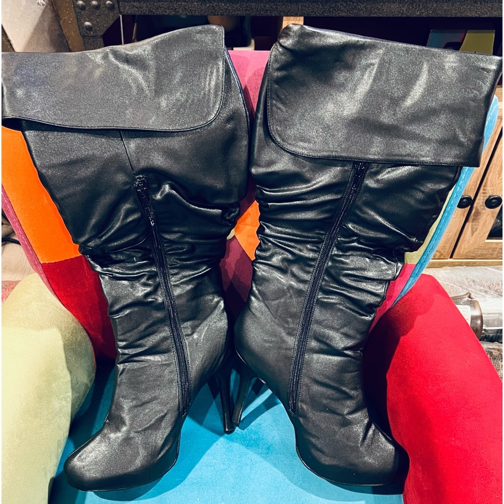 Black Knee High Boots Size 8.5